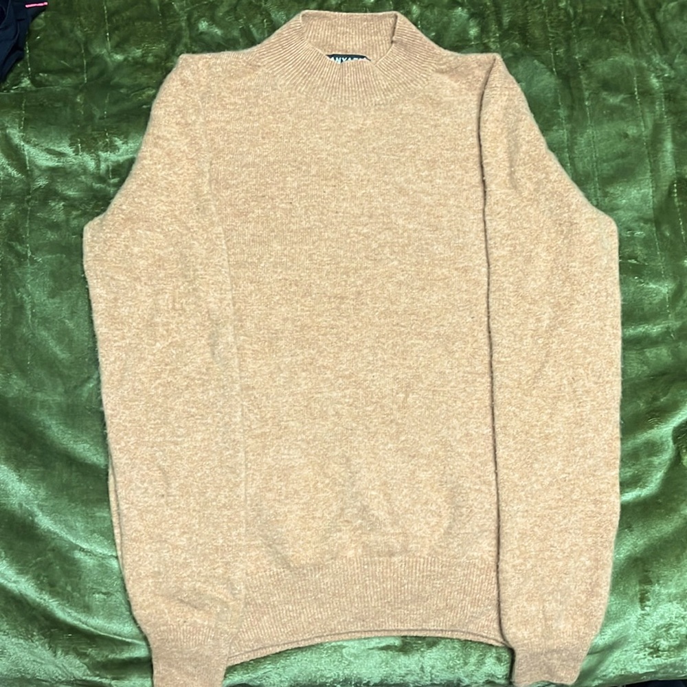CHANYARN Sweater - Size Medium in Women